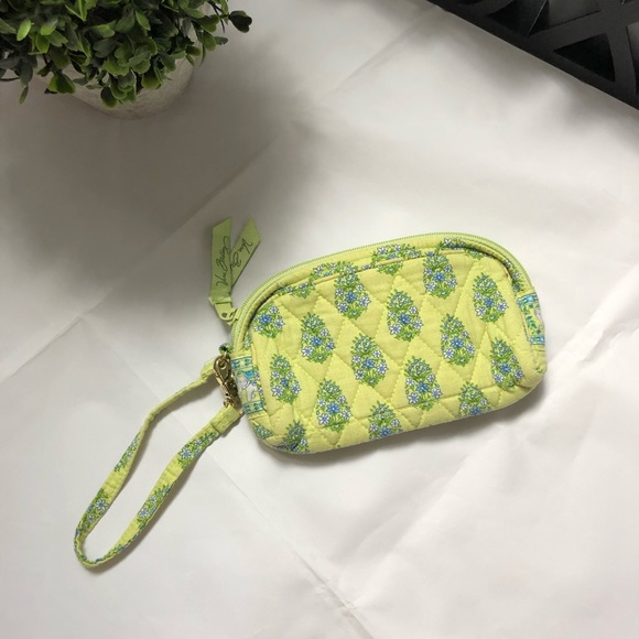Vera Bradley Handbags - Vera Bradley Small Wristlet